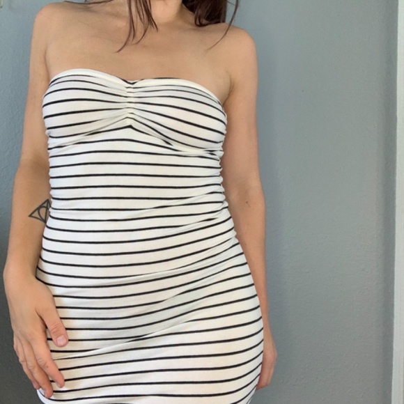 Black and white striped Bodycon - Picture 3 of 6